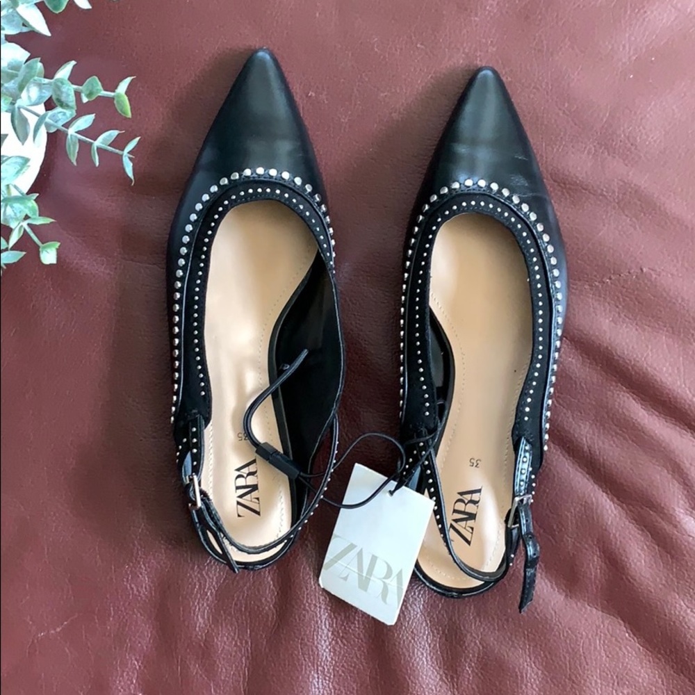 NWT ZARA Black Studded Flats with Heel Str…